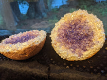 Load image into Gallery viewer, Geode Bath Bombs - Peaches and Pearls Eureka
